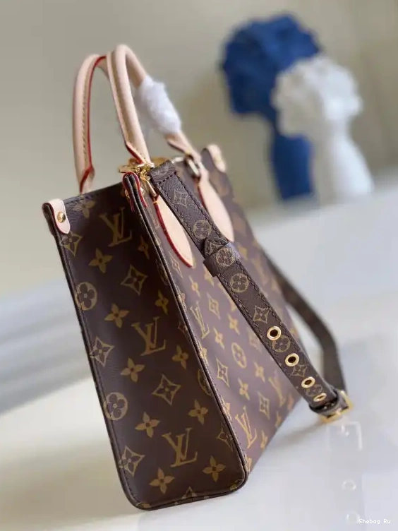 PLAT LOUIS PETIT SAC VUITTON 0613